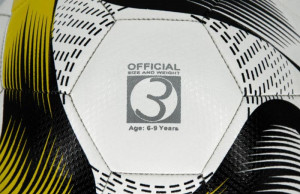 Ballon de football jaune et noir - Devis sur Techni-Contact.com - 2