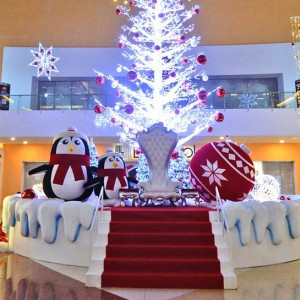 Boule de Noël géante pour magasin - Devis sur Techni-Contact.com - 2