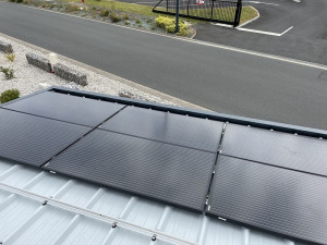 Carport photovoltaique avec borne de recharge pour véhicules électriques - Devis sur Techni-Contact.com - 2
