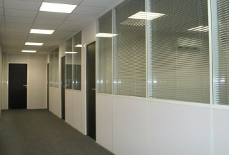 Cloison bureau semi vitré - Cloisons vitrées pour l'aménagement des bureaux