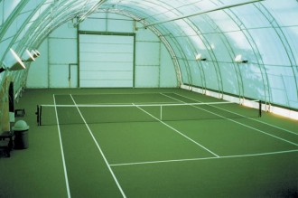 Couverture toile et acier pour terrain tennis - Devis sur Techni-Contact.com - 1