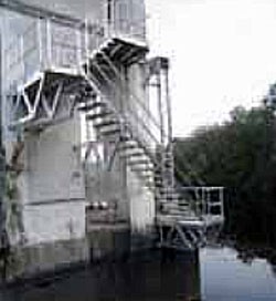 Escaliers accès barrage - Devis sur Techni-Contact.com - 1