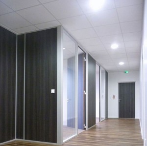 Faux plafonds de bureaux - Isolation du bruit et du froid
