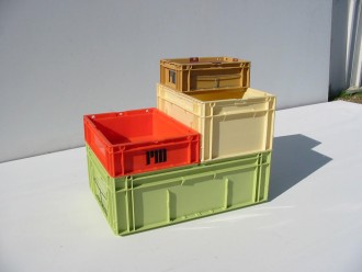 Location bacs de stockage en plastique - Différentes dimensions disponibles