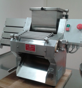 Machine pour fabrication pâtes - Devis sur Techni-Contact.com - 1