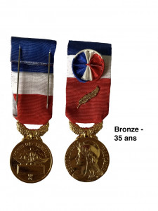 Médaille d'honneur du travail - Devis sur Techni-Contact.com - 2