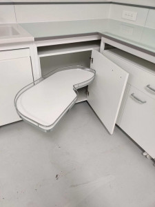 Meuble sous paillasse à porte et tiroir pour laboratoire - 1 à 2 portes - 1 tiroir