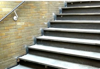 Nez de marche antidérapant pour escaliers métalliques - Devis sur Techni-Contact.com - 4