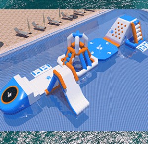 Parcours aquatique gonflable piscine - Dimensions : L 20 m x l 3,5 m