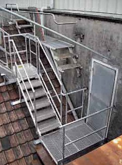 Passerelle et escaliers de cheminement sur toiture - Devis sur Techni-Contact.com - 3