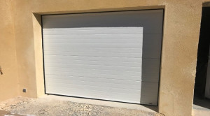 Porte de garage sectionnelle à rainures  - Devis sur Techni-Contact.com - 1