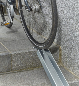Rampe à vélo pour escalier - Devis sur Techni-Contact.com - 1