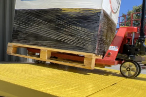 Rampe mobile galvanisée pour container, capacité 6500 kg - Devis sur Techni-Contact.com - 10