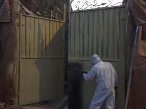 Rénovation peinture portails - Devis sur Techni-Contact.com - 1