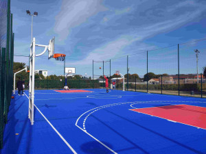Sols multisports d'extérieur - Soccer/Hand/Basket/tennis/badminton/volley...
