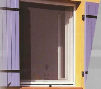 Store moustiquaire sur mesure - Enroulable ou plissé - Portes & fenêtres