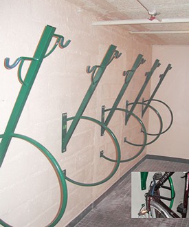 Support vélo mural à positions verticales intercalées - Devis sur Techni-Contact.com - 1