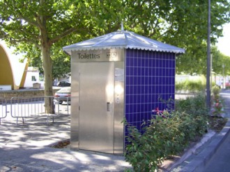 Toilettes exterieur octogonales Personnalisés - Devis sur Techni-Contact.com - 1