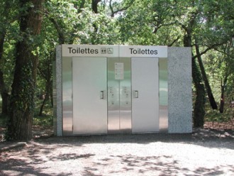 Toilettes public doubles en carrelage - Devis sur Techni-Contact.com - 1