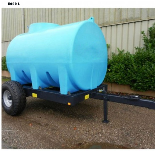 Cuve de transport d'eau avec châssis