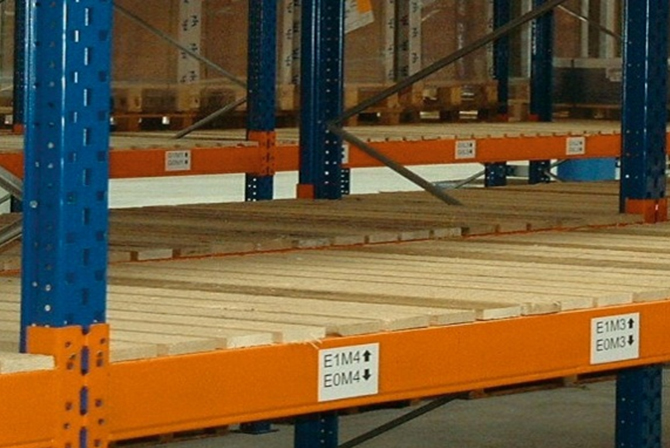 Caillebotis bois pour rack : Devis sur Techni-Contact - Caillebotis ...