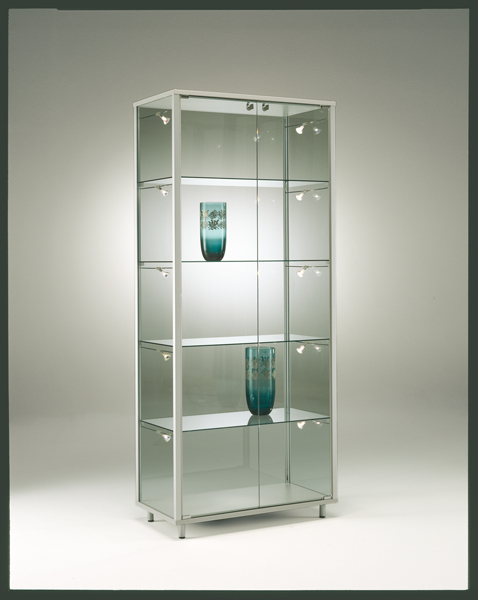 Vitrine d'exposition classique en verre : Devis sur Techni-Contact - Meuble  en verre pour exposition