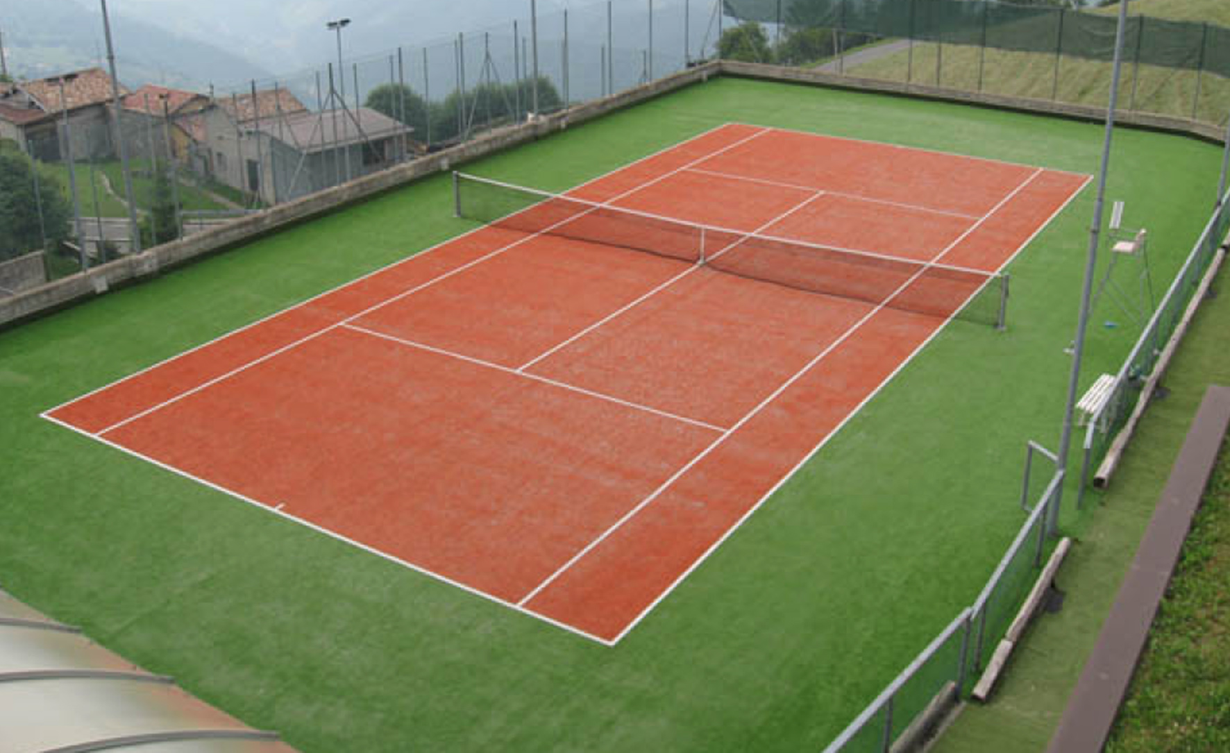 Какое поле теннисный. Теннисный корт 36х18. M’Istra’l теннисный корт. Юнусабадский теннисный корт. Разуклонка теннисного корта.