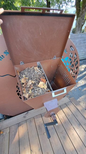 Compost Motion : un composteur fontaine autonome et rotatif pour  valoriser les déchets - NeozOne