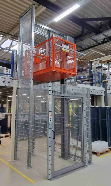 Monte charge Industriel Simple Colonne Capacit 500 Kg Devis Sur 