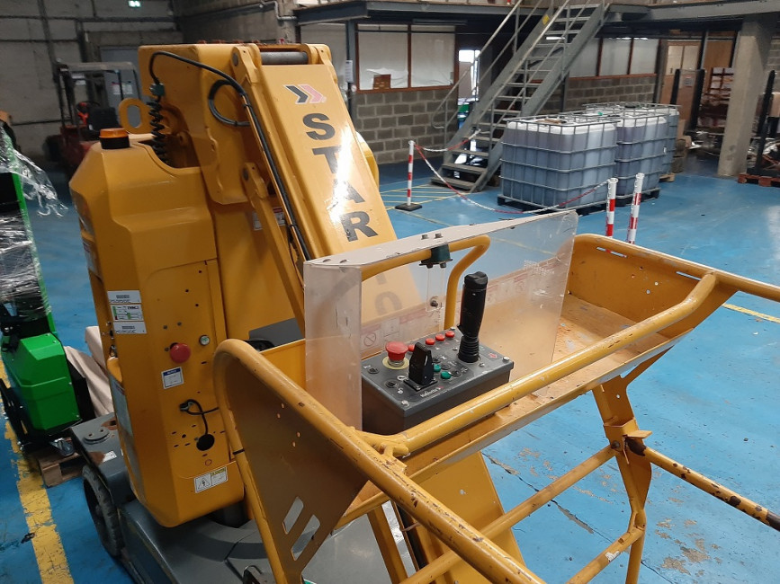 Nacelle à mât vertical électrique d'occasion Devis sur TechniContact