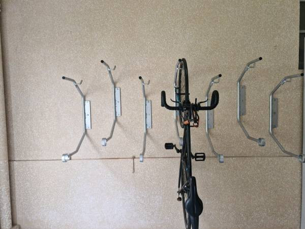 Support Moteur Relaxdays Support Vélo Mural En Lot De 2, Charge Maximale : 25 Kg Suspension Verticale Metal Acier Noir 88692743 Support Mural Rangement Vélo