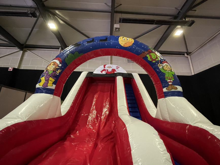 Location toboggan gonflable Noël Devis sur TechniContact Location